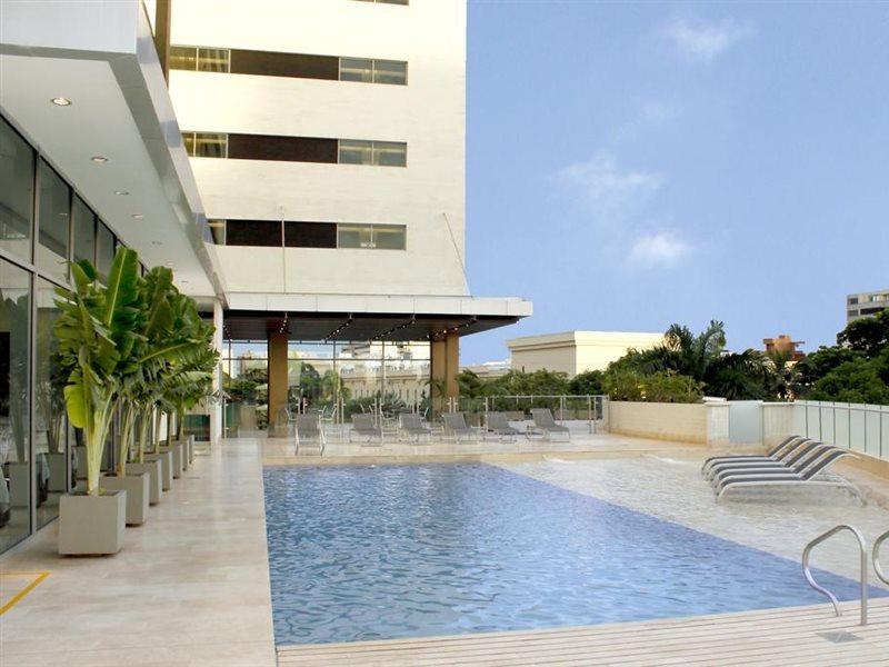 Estelar Alto Prado بارانكويلا المظهر الخارجي الصورة The pool at the rooftop