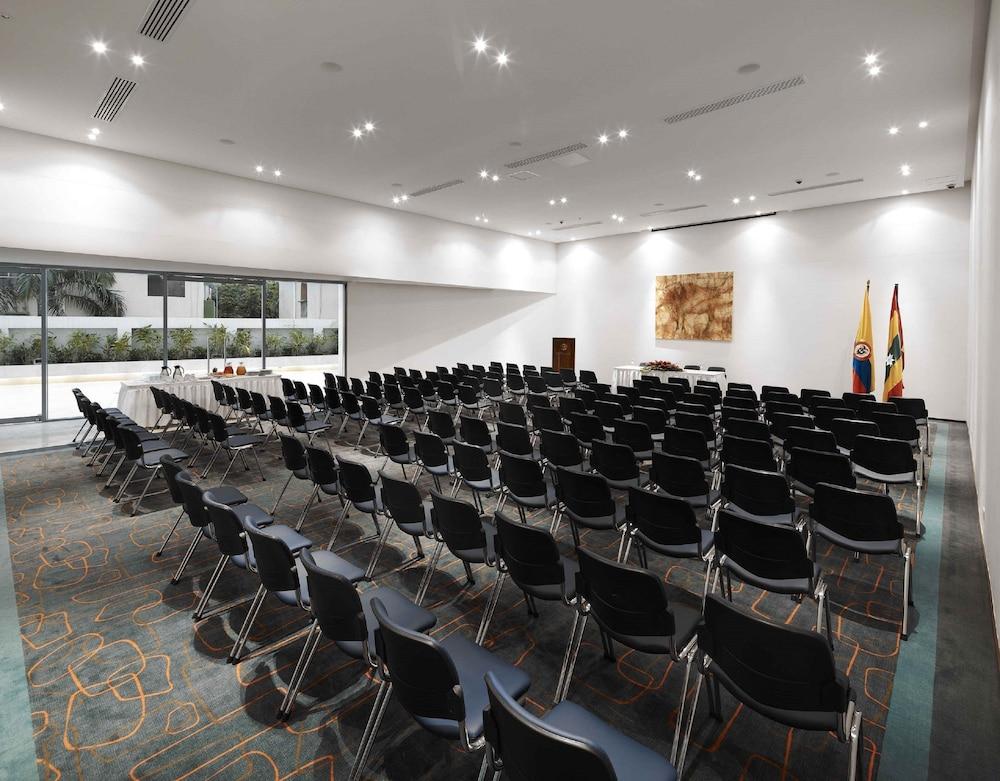 Estelar Alto Prado بارانكويلا المظهر الخارجي الصورة The conference room of the German National Academy of Sciences Leopoldina