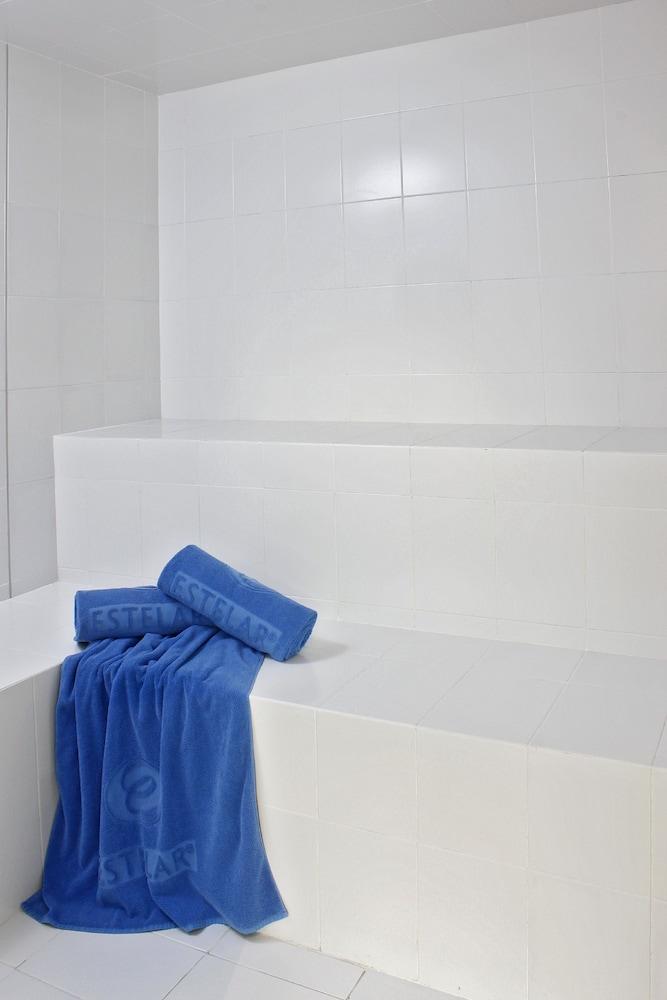 Estelar Alto Prado بارانكويلا المظهر الخارجي الصورة Bathroom tiles