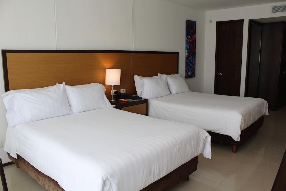 Estelar Alto Prado بارانكويلا المظهر الخارجي الصورة A room at the hotel
