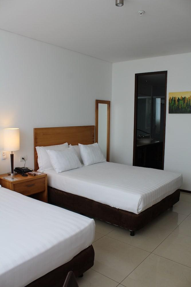 Estelar Alto Prado بارانكويلا المظهر الخارجي الصورة A bedroom at the hotel